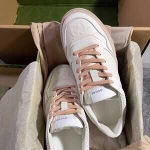 NIB GUCCI Gucci GG Embossed Leather Sneakers